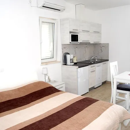 Villa Samba - Studio With Terrace And Sea View - Gasi Se Mlini