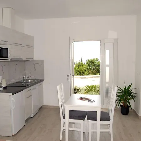 Villa Samba - Studio With Terrace And Sea View - Gasi Se Апартаменты